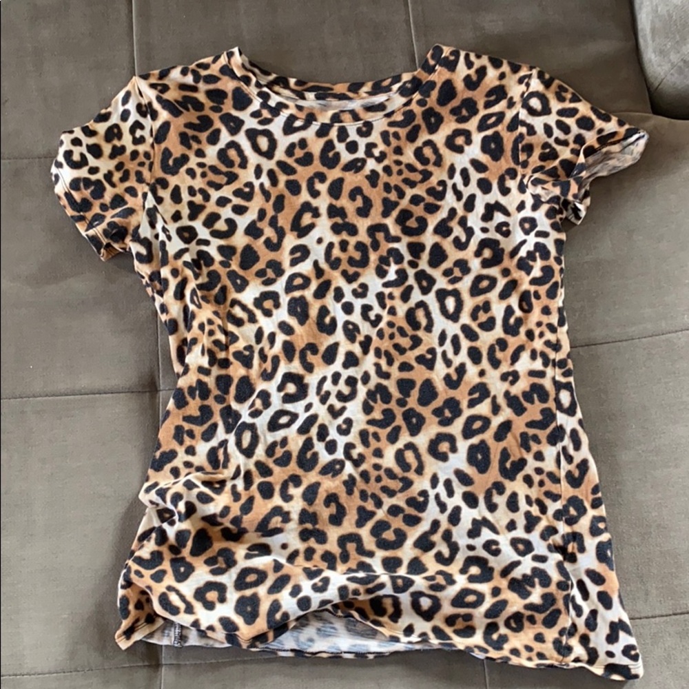 PINK Leopard Print t-shirt